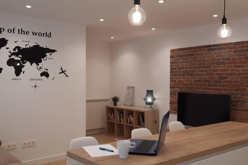 Apartamentos Milan 2 Oviedo Eksteriør bilde