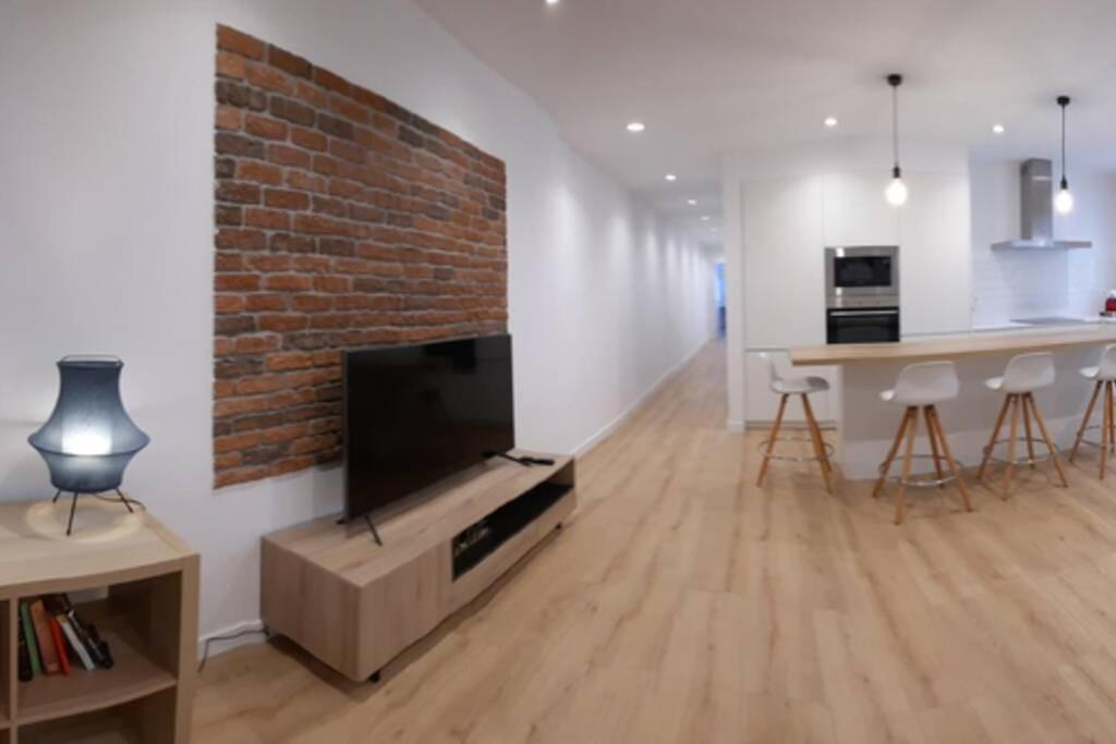 Apartamentos Milan 2 Oviedo Eksteriør bilde